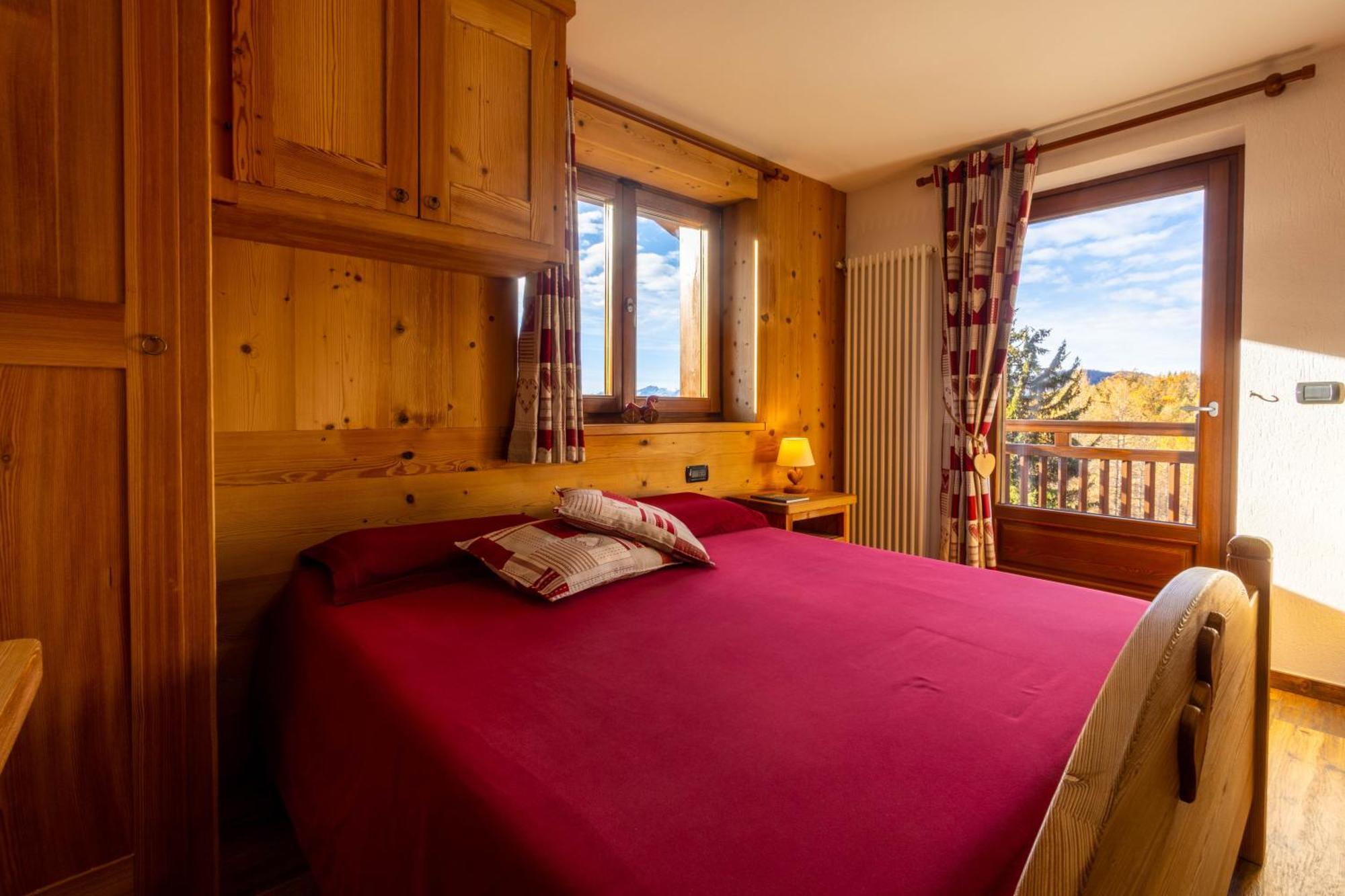 Hotel Le Coin des Mélèzes Brusson Esterno foto
