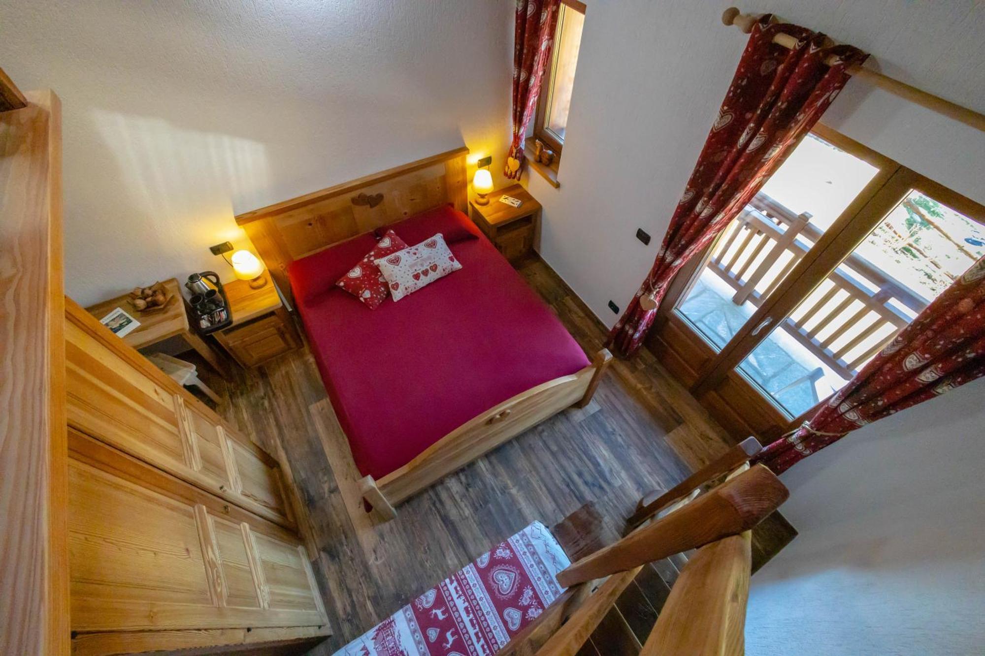 Hotel Le Coin des Mélèzes Brusson Esterno foto