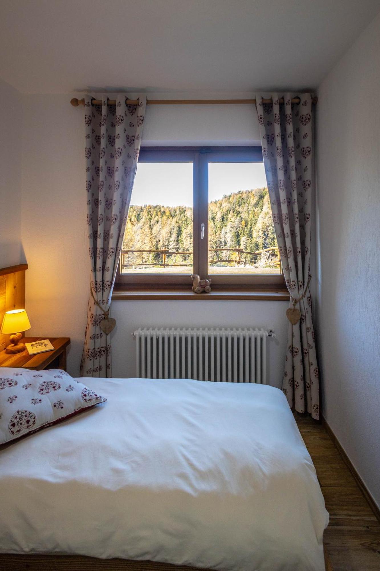 Hotel Le Coin des Mélèzes Brusson Esterno foto